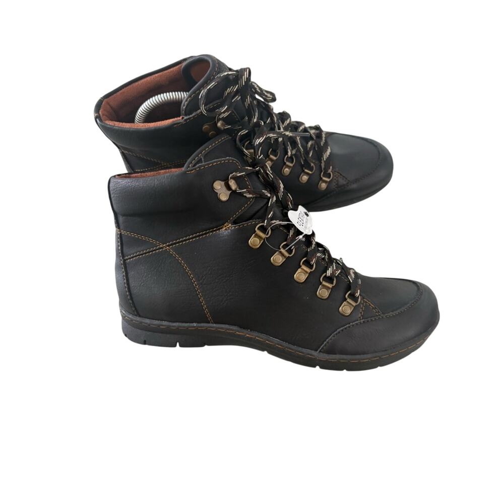 NWT b.o.c. Alyssa hiker ankle boots women’s size 10